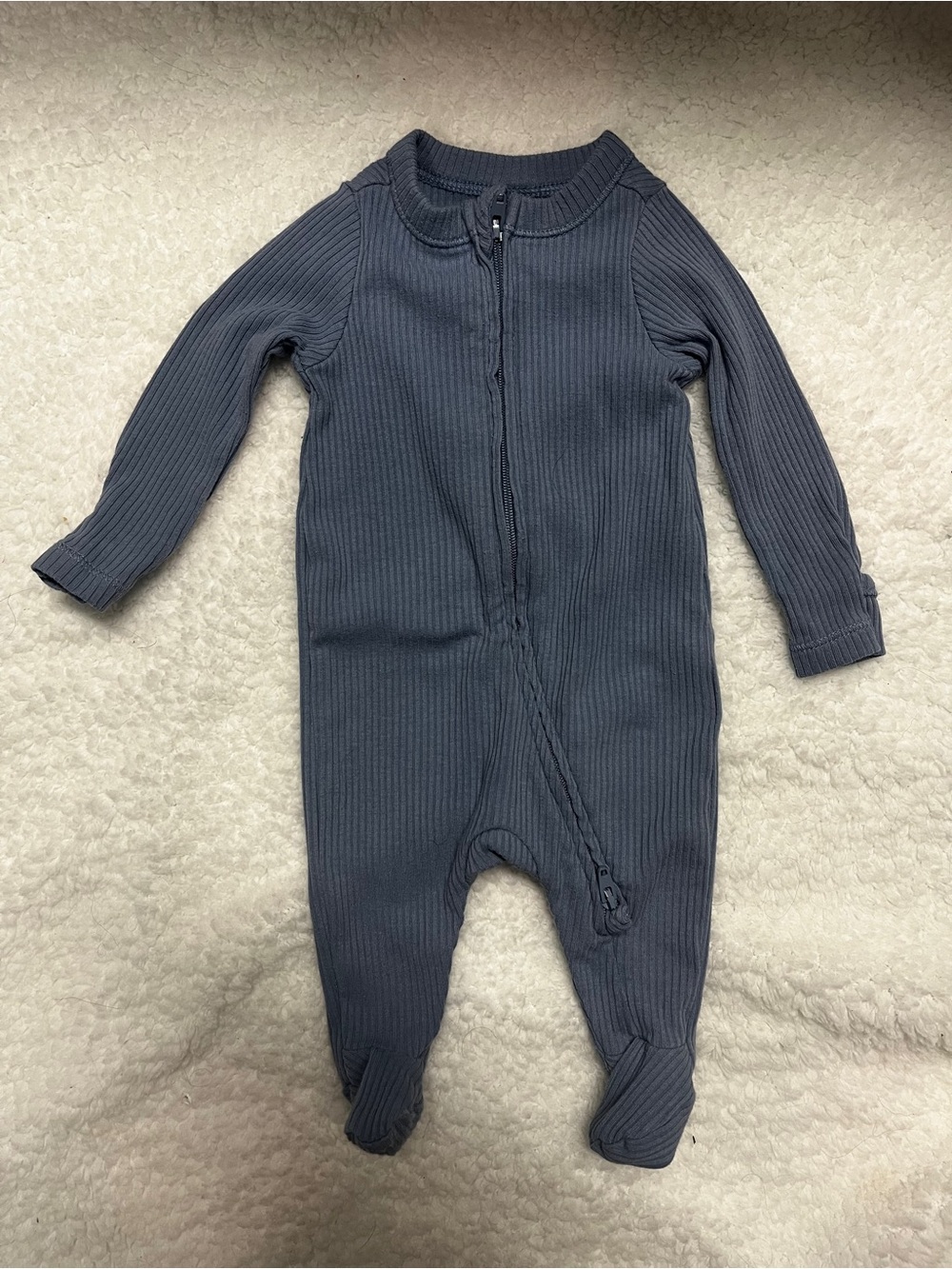4/25$ Ribbed Old Navy Footed Baby One-Piece with 2 way Zip